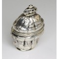 F.RAR : inedita cutie cosmetica, " Hovedvandsaeg ". argint.  anul 1750. Danemarca